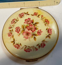 VINTAGE ENGLISH COMPACT GOLD TONE FLOWERS W9 picture