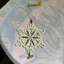 Lenox  Snowflake Christmas Ornament 2004 In Box picture