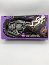 Wilton Dimensions Bakeware Skeleton / Zombie Casket Halloween 3D Pan 13