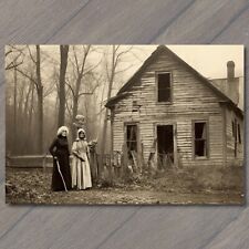 👻 POSTCARD Weird Creepy Vintage Family Halloween Cult Unusual House picture