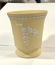 Wedgwood Jasperware Primrose Yellow White Prunus Blossom Cache Pot Vase 4