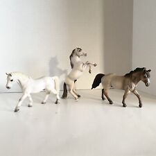 Schleich Lot Of 3 Lipizzaner Mustang And Quarter Horse Retired picture
