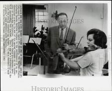 1965 Press Photo Violin Teacher Jascha Heifetz with Student in Hollywood picture