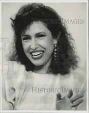 1987 Press Photo Melissa Manchester interviewed for 