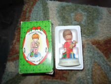 VINTAGE AVON JOAN WALSH ANGLUND BOY FIGURINE CHRISTMAS WISHES 1987 picture