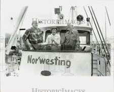 1988 Press Photo Ole Hanson, Louise and Tom Kincaid on the Nor'westing boat picture