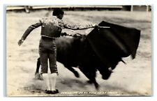 Postcard Armillita en el Pase de le Serna bull fighter RPPC T31 picture