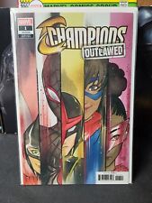 Champions: Outlawed #1 - Marvel - 2020 - Peach Momoko 1:50 Incentive Variant picture