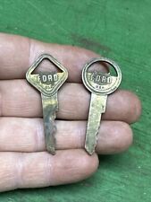 2 Vintage Key Ford #M & I picture