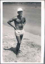 1970s Beefcake Bulge Shirtless Man Trunks Gay Interest Vintage Snapshot Photo picture