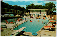 Postcard Vintage Chrome Fairlane Inn Motel Dearborn, MI Swimming Pool picture