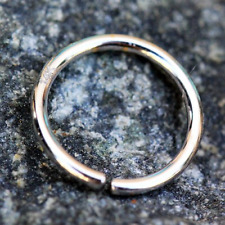 14Kt. White Gold Seamless Ring picture