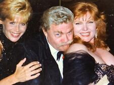 AvF) 4x6 Found Photo Photograph Rip Taylor Comedian Posing With Beautiful Women picture