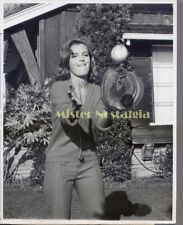 Romy Schneider playing softball vintage 1963 candid UPI photo picture