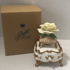 Avon 1999 Eternal Rose Music Trinket Box Exclusive Collection Design White Gold picture