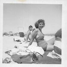 BEACH WOMAN Vintage FOUND PHOTOGRAPH Black And White Snapshot ORIGINAL 311 49 M picture