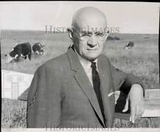 1960 Press Photo Dr. Arthur D. Weber of School of Agriculture Kansas State Univ. picture