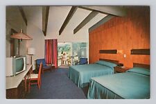 Postcard Paradise Restaurant & Motor Inn Bennington Vermont posted 1969 Room picture