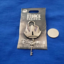 2023 Disney Parks Unlock The Evil Villains Ursula Little Mermaid Dangle LE Pin picture