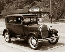1928 MODEL A FORD Photo (211-Q) picture