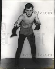 1985 Press Photo Jim Jackson-Wrestler Looks Ready to Pounce Upon Photographer picture