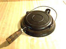 Arc Logo Wagner Sidney 1892 Cast Iron #8 Low Base Waffle Maker Restored picture