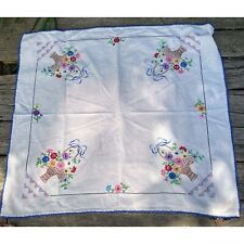 Vintage Arts and Crafts Cotton Embroidered Babket Flowers Tablecloth picture