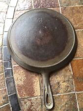 vintage cast iron #8 unmarked round griddle 9 3/4” cleaned picture