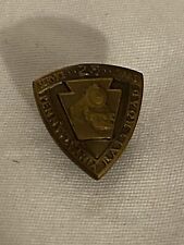 Vintage Pennsylvania Railroad 25 Years of Service Tie Tac or Lapel Pin Bronze picture