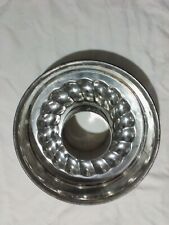 Vintage Pampered Chef Bundt Pan Metal Two-piece picture