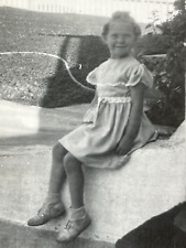 HD Photograph Portrait Girl 1940's picture