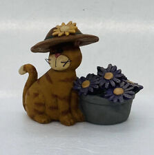 2009 C. Suzi Cat With Floral Hat Pot Of Flowers Resin Figurine Art Decor 31 picture