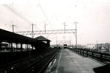 RDG reading railroad wane jct ,pa. station 1980  b-w slide picture