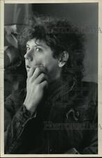 1985 Press Photo Jerry Harrison displayed many moods during his interview picture