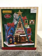 New Lemax Nancy's Christmas Boutique Christmas Village Lighted Building picture