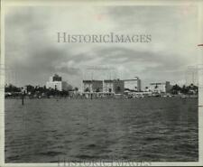 1960 Press Photo Distant view of West Palm Beach from across water - hcx39510 picture