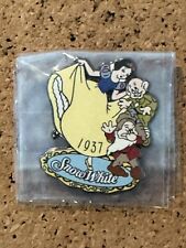 Willabee & Ward - # 09 Snow White Disney Pin picture