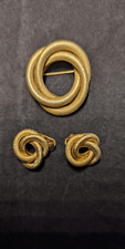 Vintage 1965 Sarah Coventry Textured Gold Circle Brooch & Clip-on Earrings Set picture