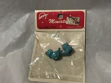 Vintage blue bird plastic miniatures bluebirds hong kong nip Tiny dollhouse picture