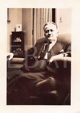 *1930s Original Photo Franklin D. Roosevelt Sitting On The Chair Postcard 2A1 picture