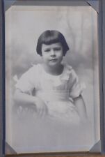 PHOTO, VINTAGE, YOUNG GIRL, IN FOLDER, ADRIAN MI STUDIO picture