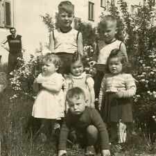 QT35 Original Vintage Photo SIX KIDS, SPRING TIME c Early 1900's picture