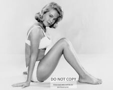 ACTRESS SANDRA DEE PIN UP - 8X10 PUBLICITY PHOTO (BT549) picture