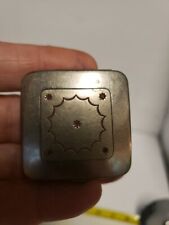 Vtg 1930s DU BERRY RICHARD HUDNUT Art Deco Powder Compact Red Etched Spider Web picture