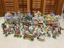 2004 2005 Hoppy Hollow & Jellybean Junction Easter Bunny Village 40+ Figure Lot picture
