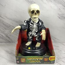 2007 Gemmy Groovin Ghoul Dancing Skeleton Grave Raver 