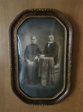 ANTIQUE AMERICAN HARD WOOD & CONVEX BUBBLE GLASS PICTURE FRAME w/Married Couple picture