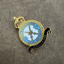 VINTAGE GROUP HEADQUATERS 10 ROYAL AIR FORCE 'CHALLENGER' ENAMEL INSIGNIA BADGE picture