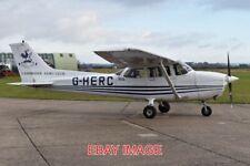 PHOTO  AEROPLANE CESSNA 172S SKYHAWK 'G-HERC' C/N 172S8985 BUILT 2001. OPERATED picture