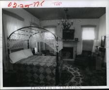 1978 Press Photo Bedroom includes 1810 Sheraton bed & American Federal antiques picture
